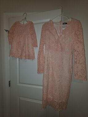 Mommy and Me Peach Lace Long-Sleeve Dresses